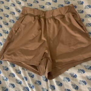 Old Navy Women's Athletic Shorts in Tan